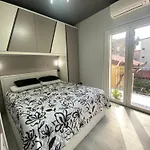 Luxury Sofi شقة *