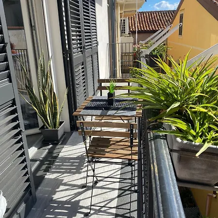 Luxury Sofi Daire
