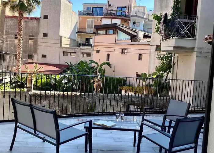 Luxury Sofi 1 Giardini-Naxos